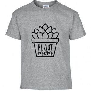 Plant Mom Graphic Tee